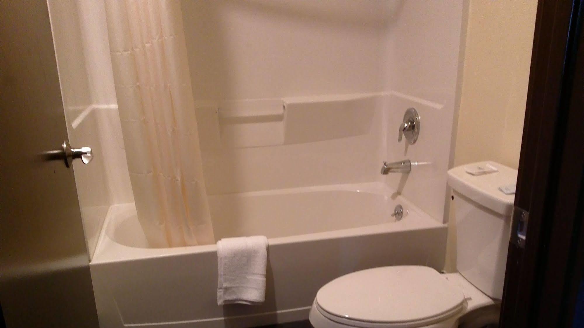 Brick Motor Inn Экстерьер фото