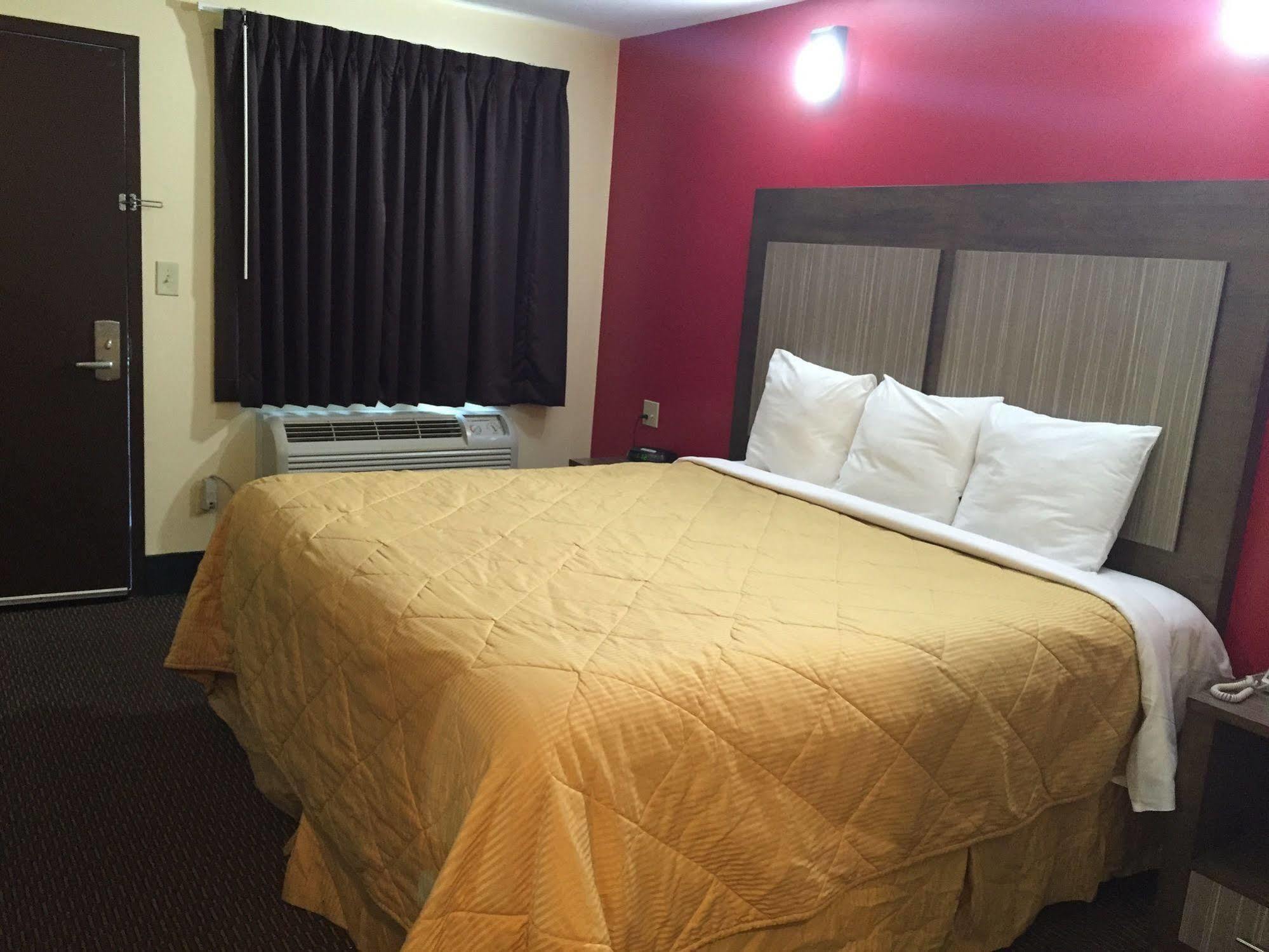 Brick Motor Inn Экстерьер фото
